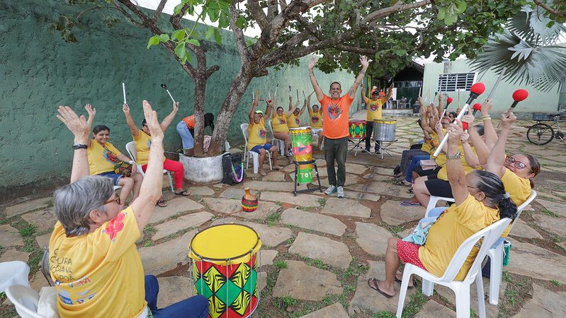 Arte Brasil fortalece laços e empodera mulheres do itapoã