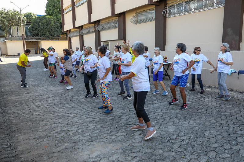 Vive 60+ promove saúde e integração social entre idosos