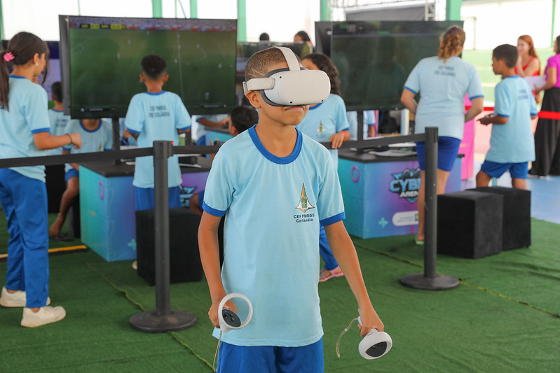 Cyber Arena leva videogames de última geração para rede pública