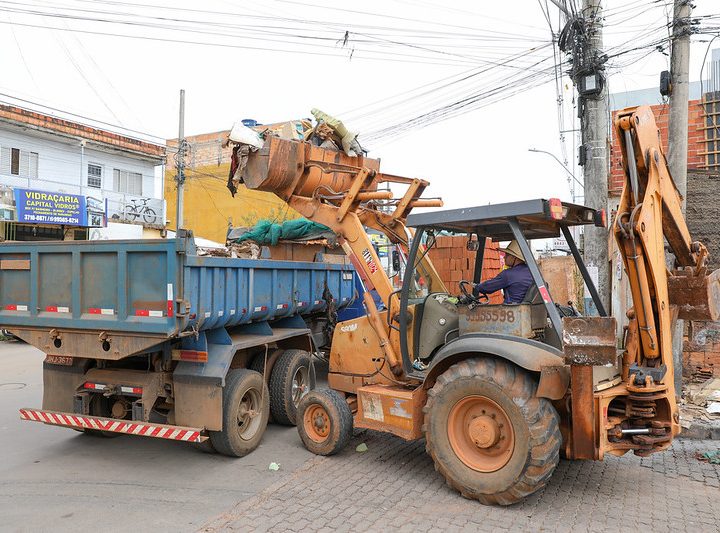 GDF remove mais de 500 toneladas em mutirão de limpeza