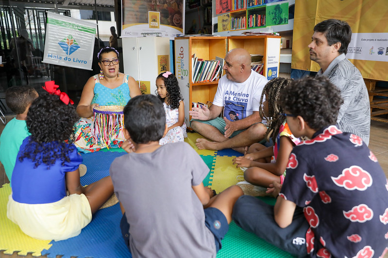 GDF leva leitura e conhecimento para comunidades com ações itinerantes