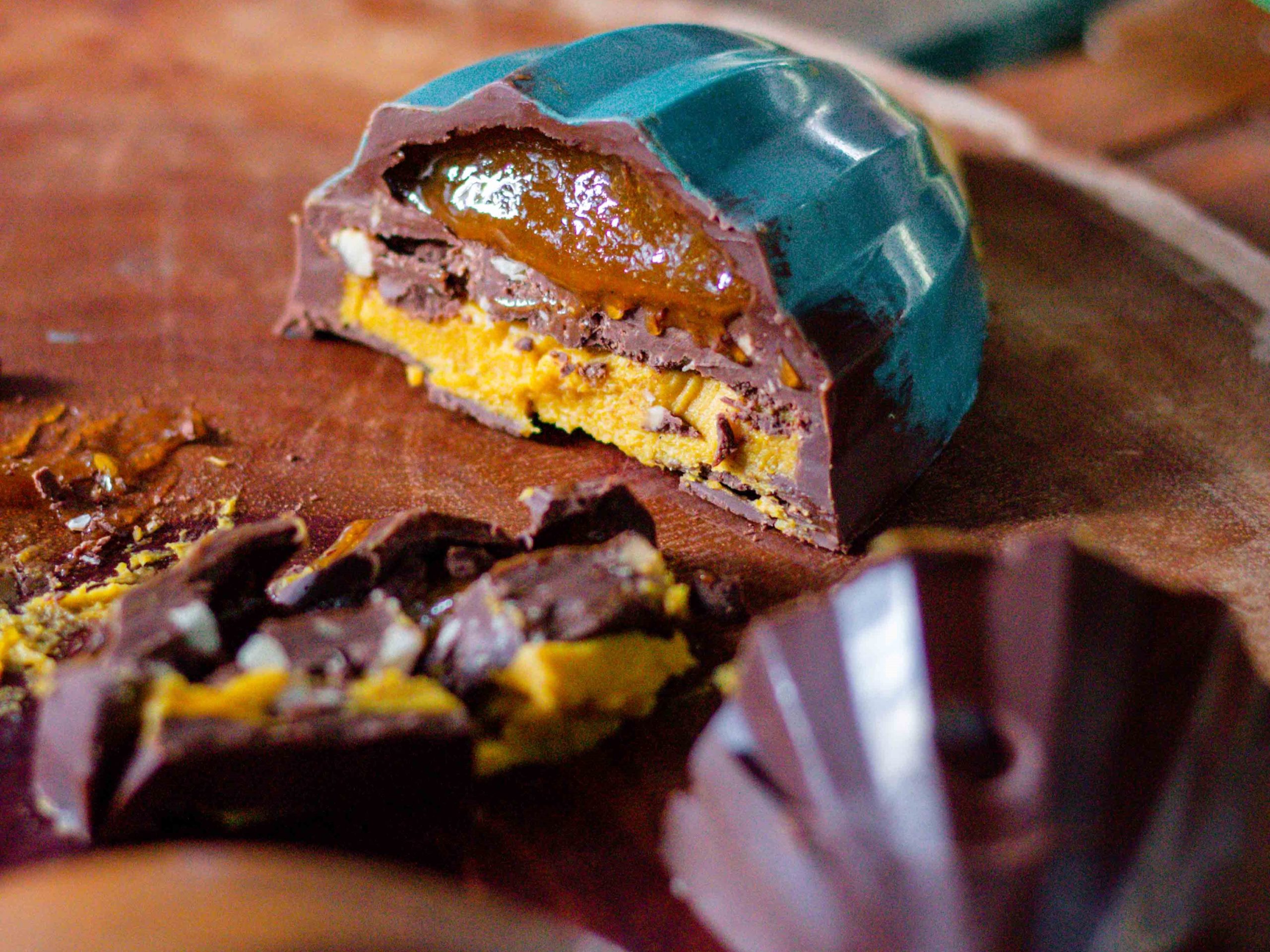 Páscoa com sabor do Cerrado: Labarr lança ovo de chocolate com recheio de pequi