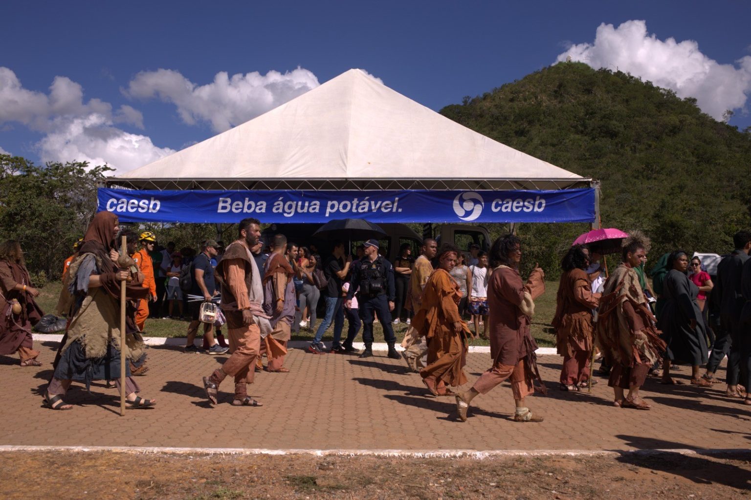 Caesb garante hidratação com 26 mil litros de água na Paixão de Cristo