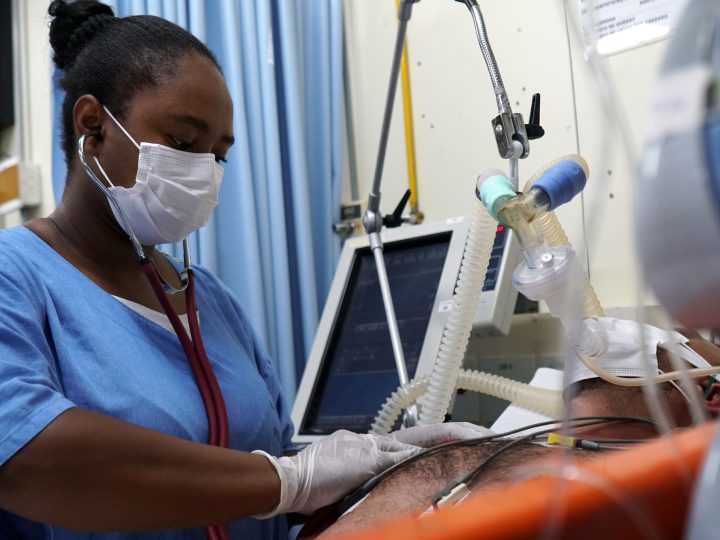 IgesDF abre inscrições para técnico em enfermagem e enfermeiro administrativo