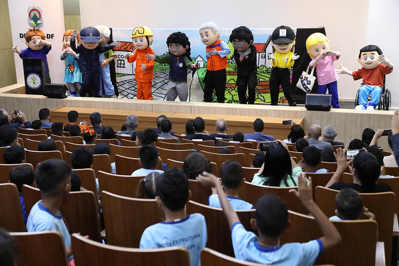 GDF lança programa Turminha Mais Segura para aproximar forças de segurança de estudantes