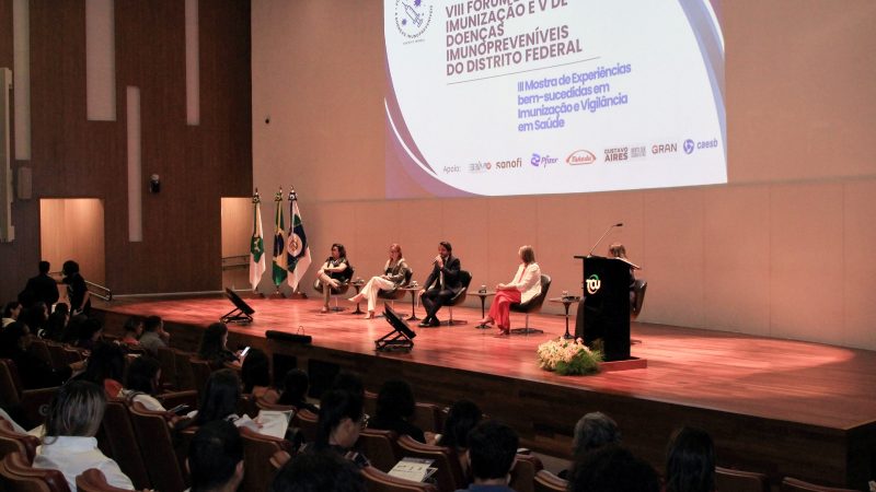 Brasília debate avanços e desafios da vacinação em fórum