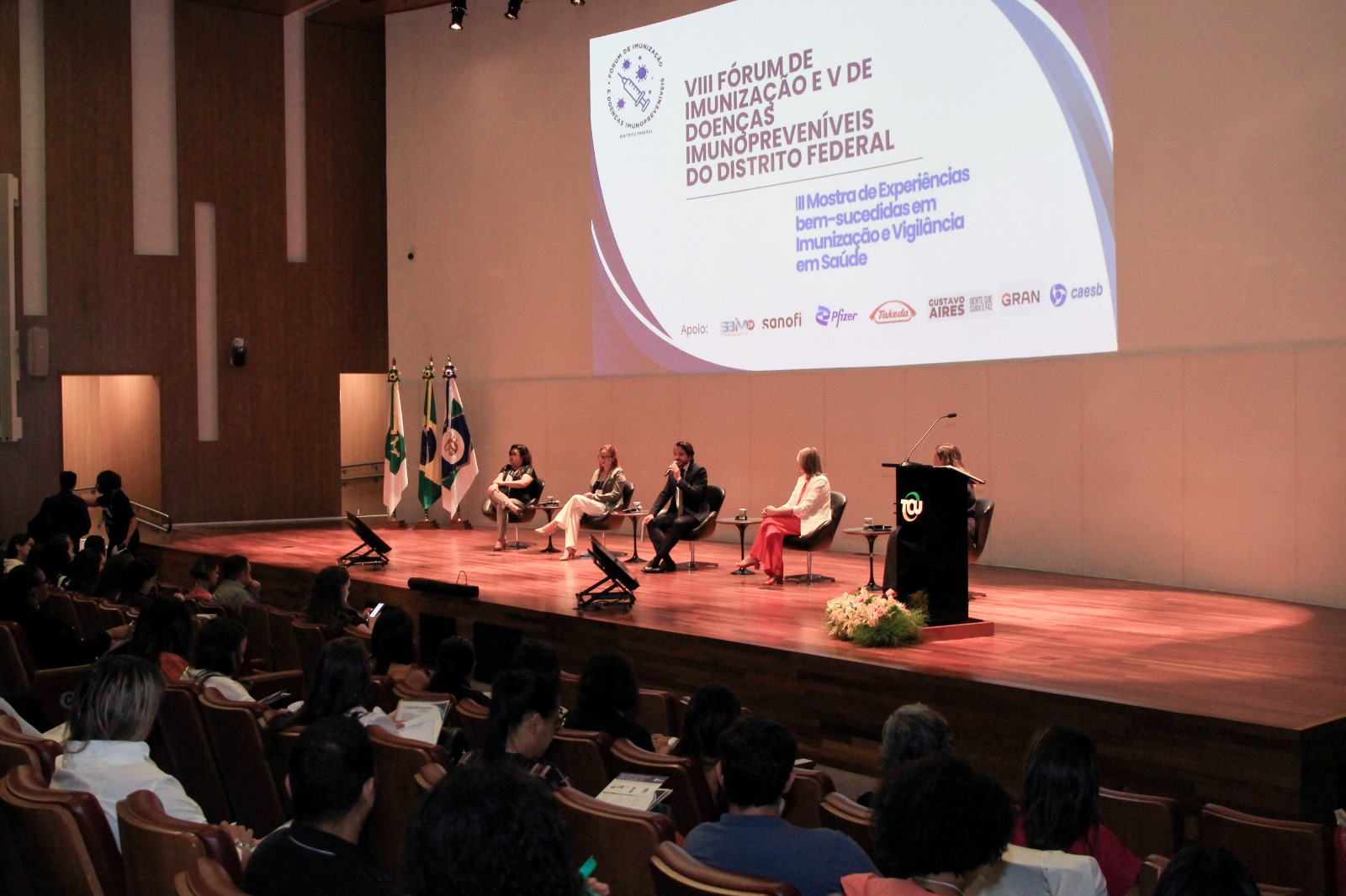 Brasília debate avanços e desafios da vacinação em fórum