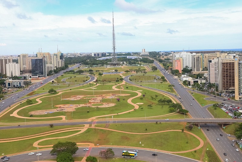 Três dias de festa com shows e transporte gratuito!