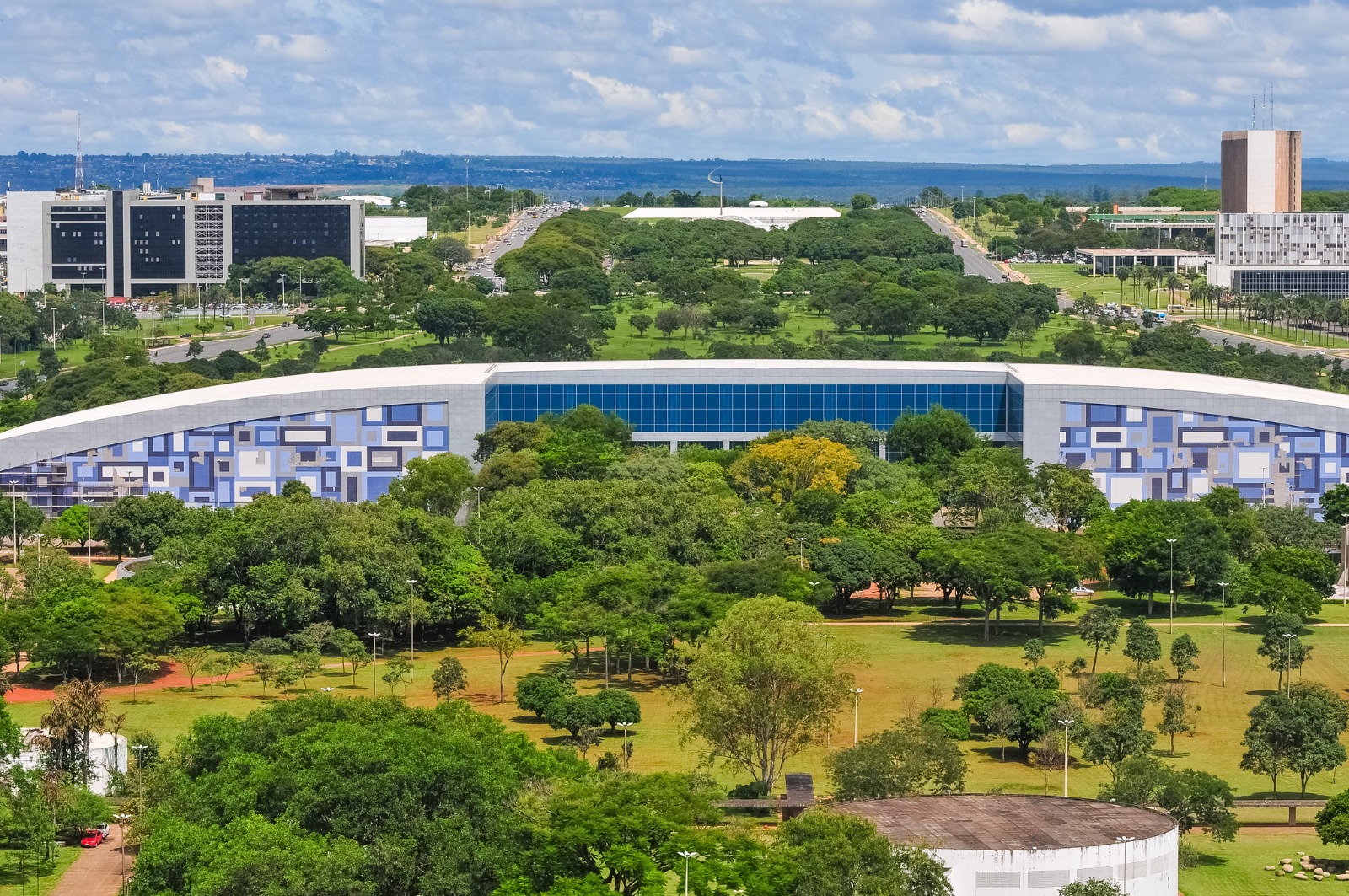 XXIV Marcha de Gestores e Legislativos Municipais altera trânsito no Eixo Monumental
