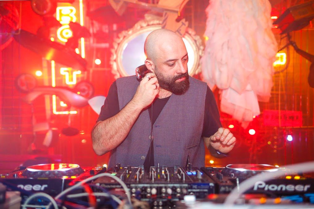 Bailinho retorna a Brasília: Noite de celebração e nostalgia no Temporâneo