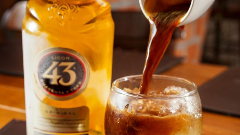 Açougue do Berg celebra o Dia Mundial do Café com drink espanhol clássico