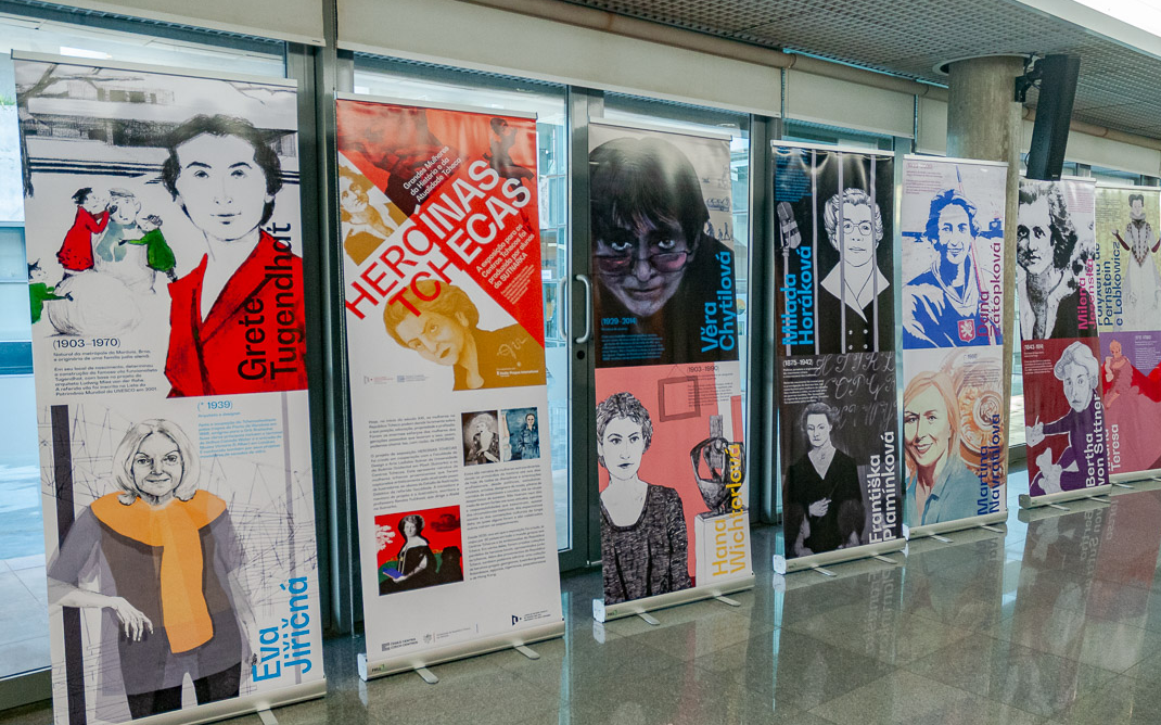 CLDF abre portas para exposição “Heroínas Tchecas: Grandes Mulheres da História e da Atualidade”