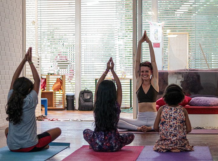 Casa acolhedora oferece cursos e apoio a mulheres e crianças vítimas de violência
