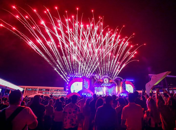 Praça dos Três Poderes vira palco da diversidade cultural com shows