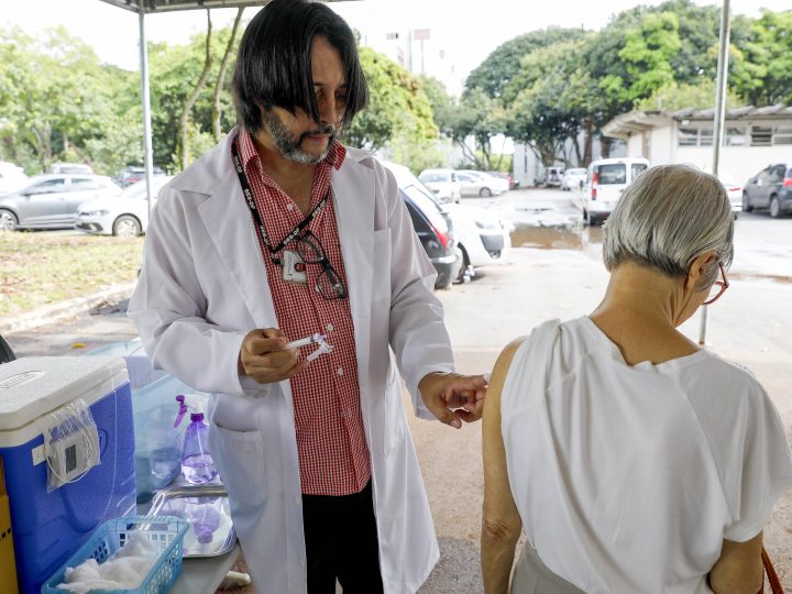 Covid-19: Saiba quem pode se imunizar e onde encontrar a dose