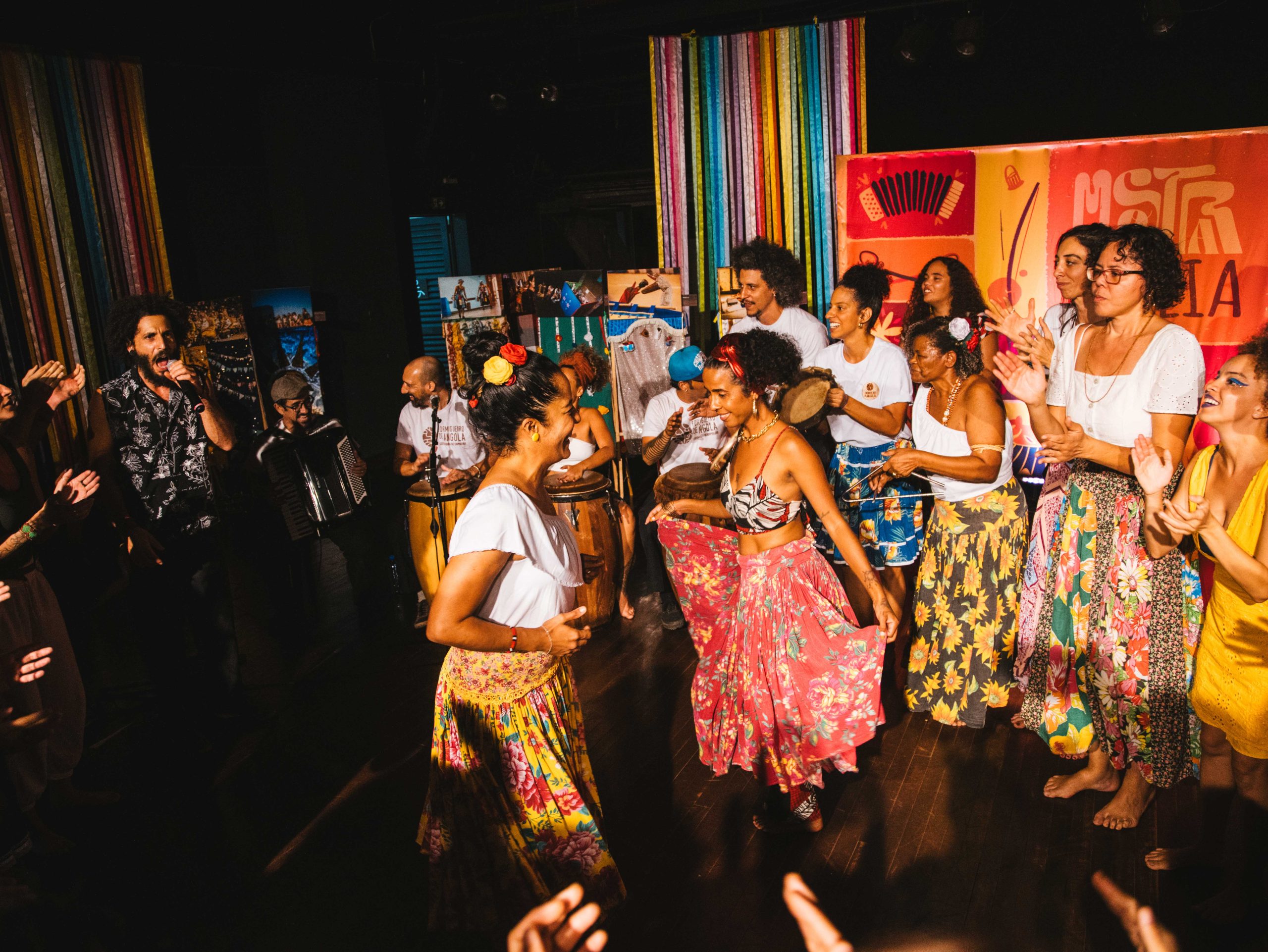 Vila Cultural Cobra Coral celebra cultura popular e ancestralidade