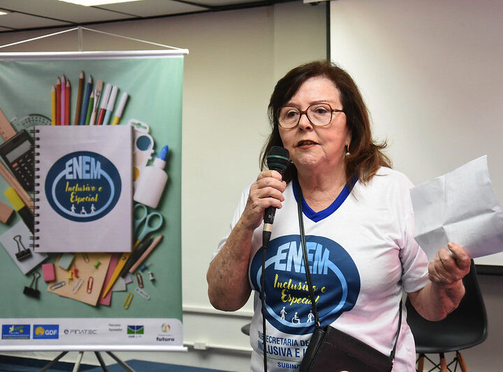 Aulas gratuitas preparam alunos com necessidades especiais