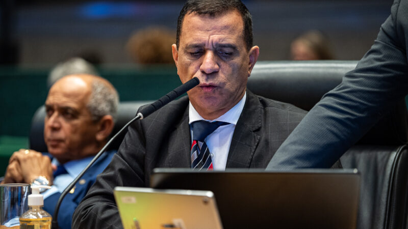 Escolas do DF podem ganhar bônus por economia de água e luz