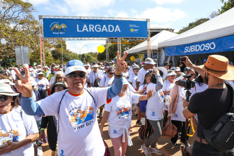 A caminhada marcada para o domingo (15), no Eixão do Lazer, integra a programação do Junho Violeta, instituído em referência ao Dia Mundial de Conscientização da Violência contra a Pessoa Idosa | Fotos: Jhonatan Vieira/Sejus-DF
