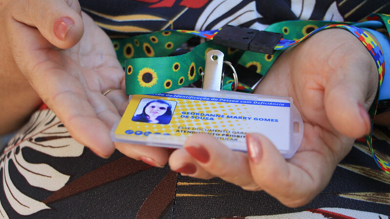 Entrega domiciliar de carteirinhas para pessoas com deficiência