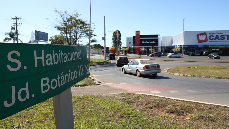 Jardim Botânico: Crescimento recorde impulsiona economia local!