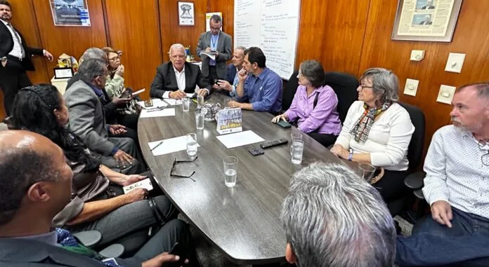 AJAB e Governo buscam soluções urgentes para o trânsito e segurança