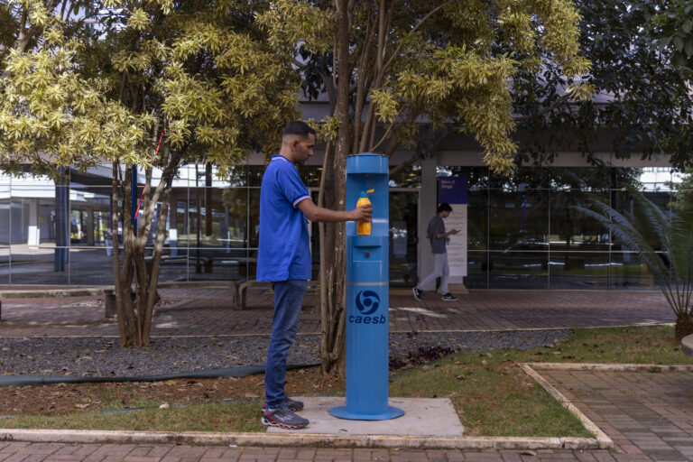 A Caesb lançou um chamamento público para a apresentação de soluções inovadoras para fomentar a hidratação da população | Foto: Cristiano Carvalho/Caesb