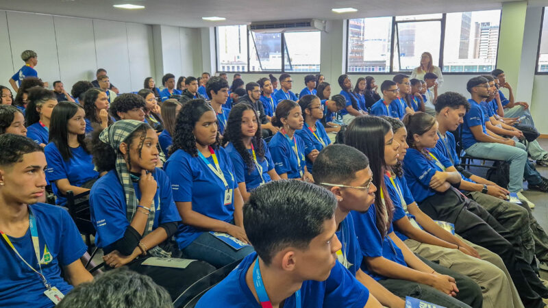 Jovens fazem história na primeira eleição direta do Conselho da Juventude