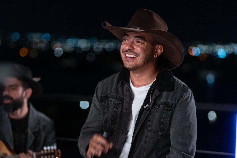 De Brasília para o Mundo: Paulo Augusto Lança "Estrada", o Primeiro Single de "Um Violão e um Sonho"