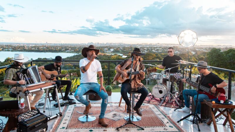 “Estrada” de Paulo Augusto já está disponível para emocionar!