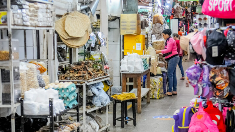 GDF anuncia obras de R$ 10 milhões para reformar 11 feiras do DF