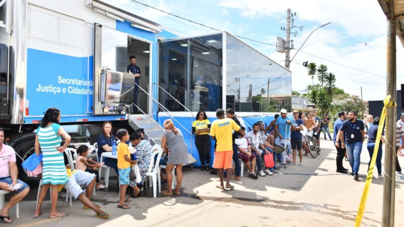 Carreta do Na Hora atende mais de 200 pessoas com serviços gratuitos!