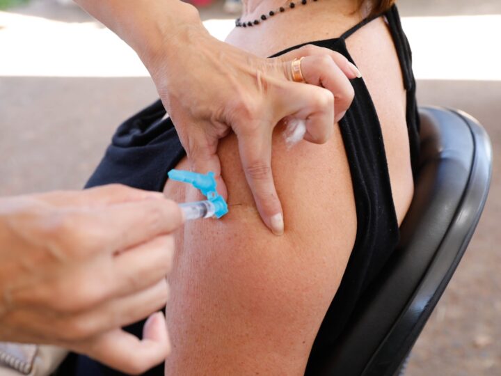 Vacina continua essencial, mesmo com o fim da pandemia!