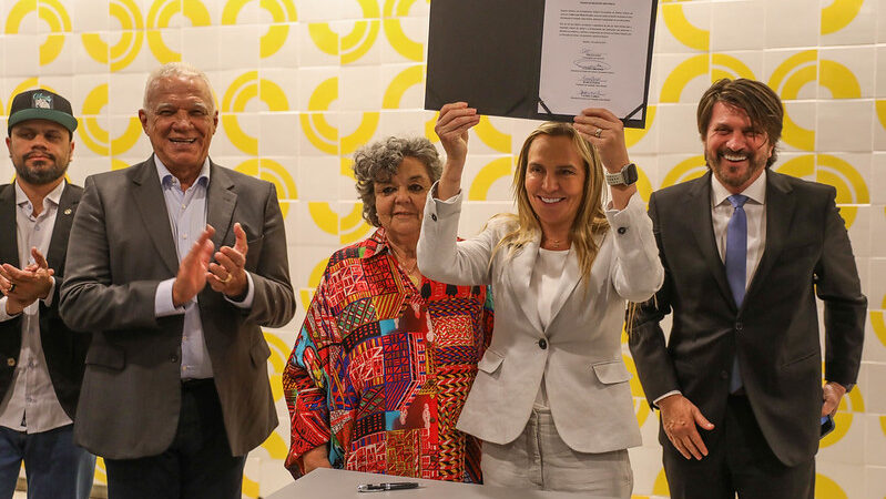 Fundação Athos Bulcão ganha presente e terá sede própria