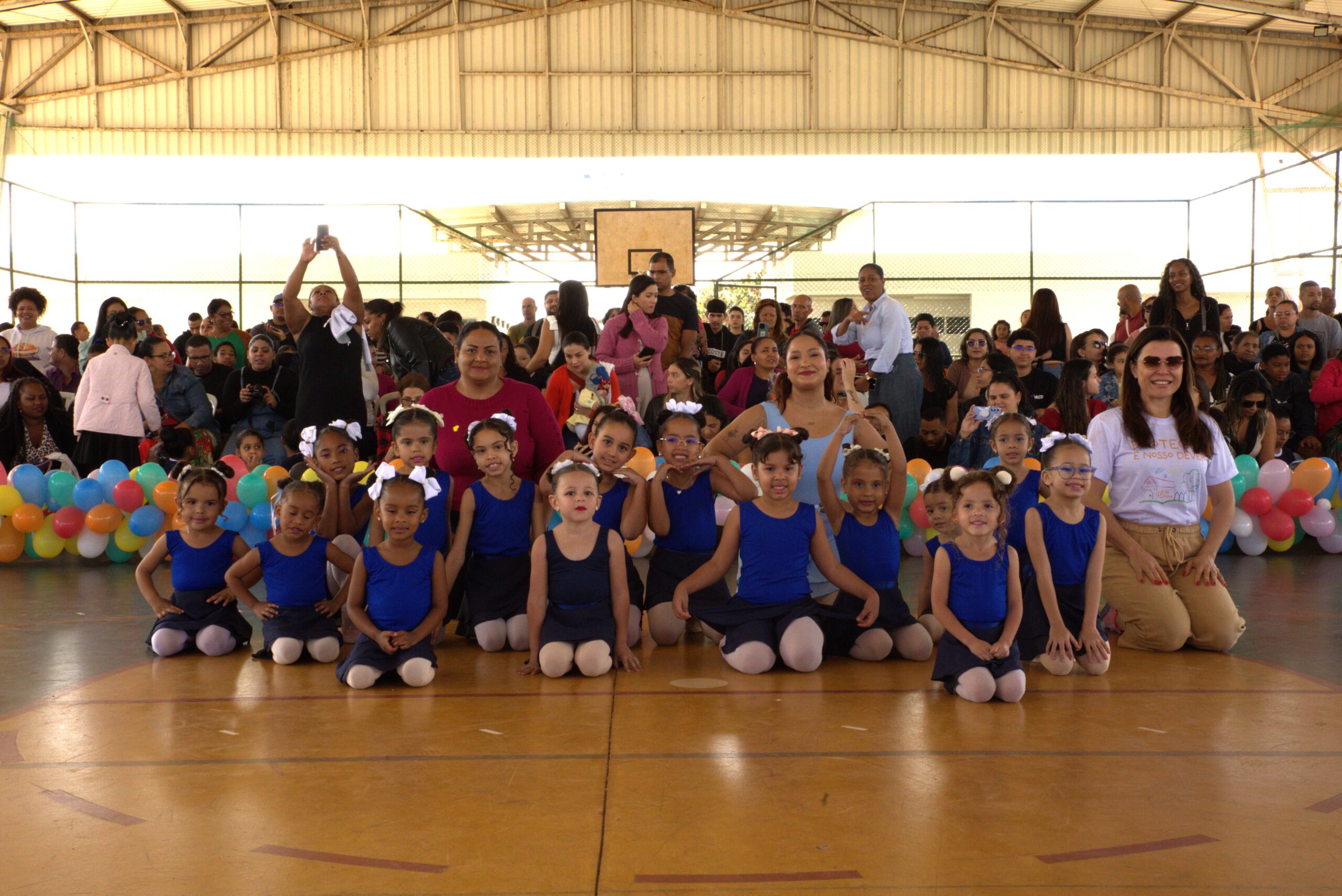 O Balé que transforma a vida de meninas no Itapoã