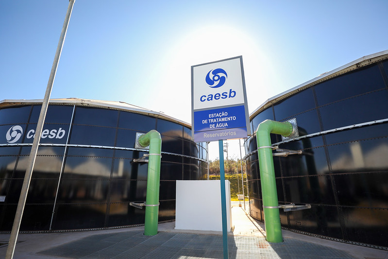 O investimento total é de R$ 200 milhões e os serviços foram executados pela Companhia de Saneamento Ambiental (Caesb)