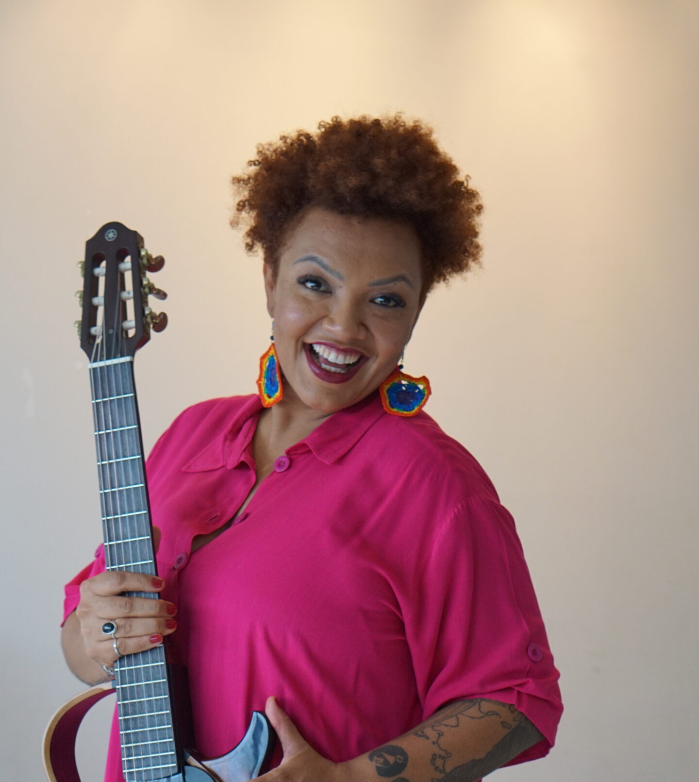 Quituart tem show de Júlia Moreno e especial de Dia dos Pais