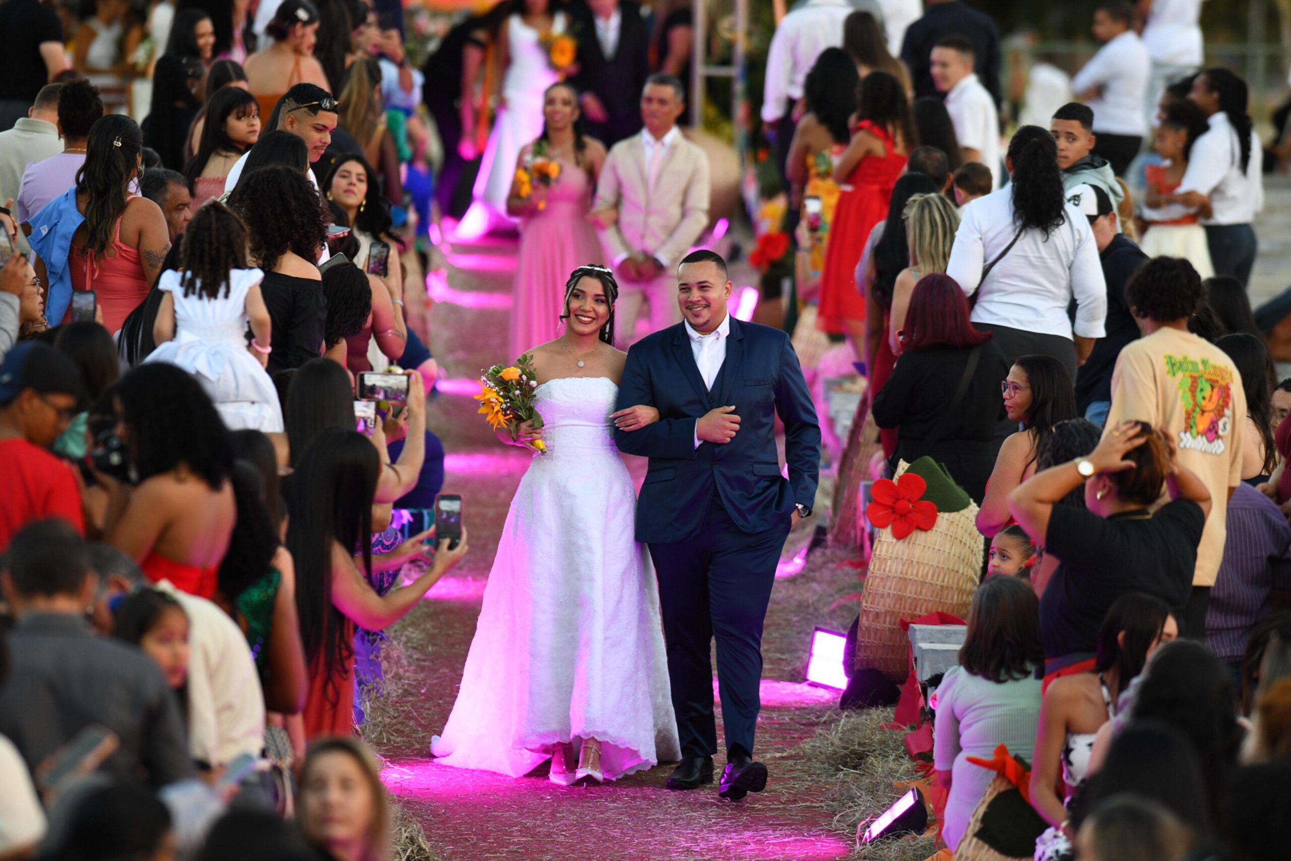 Casamento Comunitário do DF celebra 100 histórias