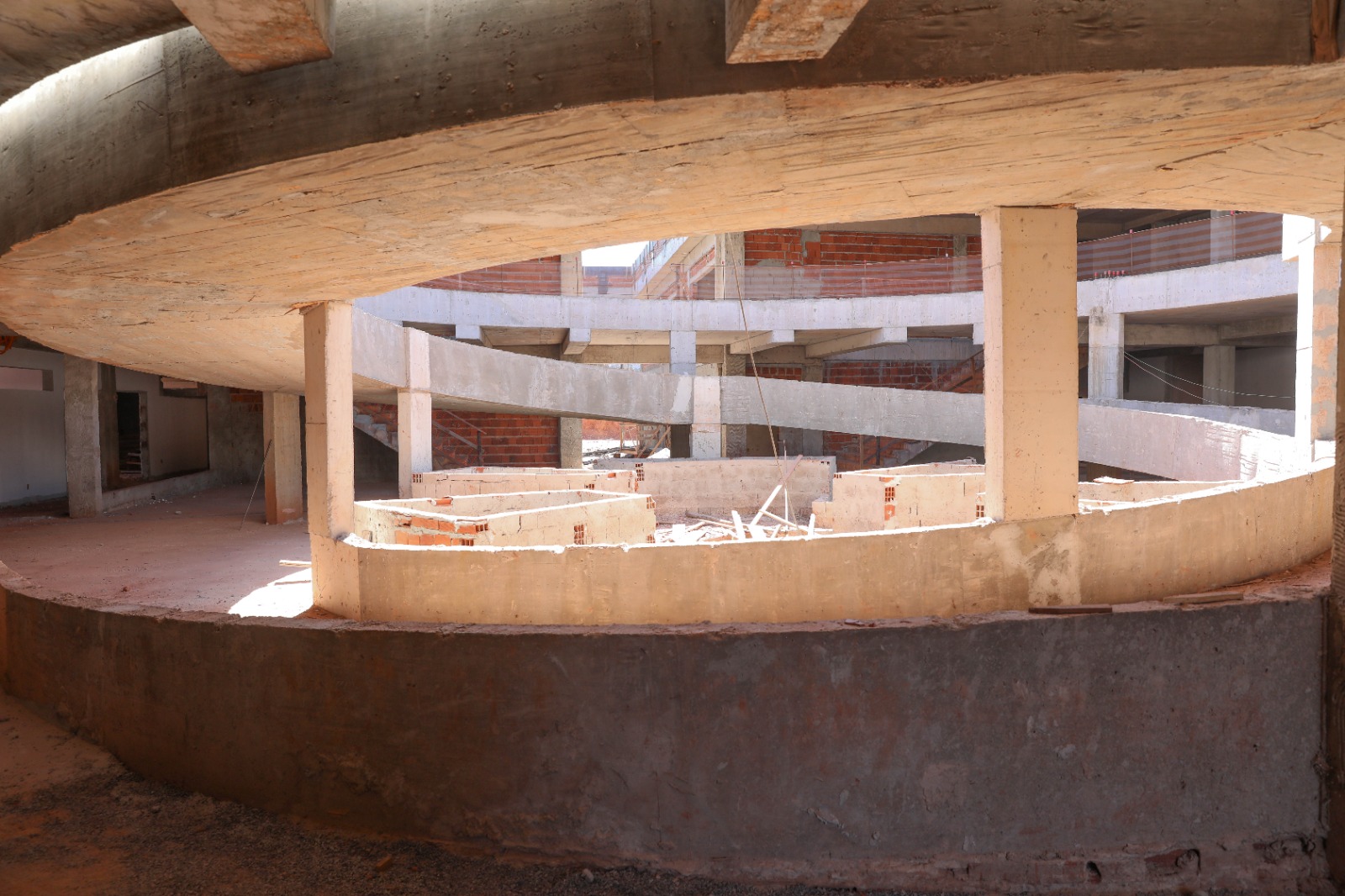 A nova escola de Arniqueira está chegando!