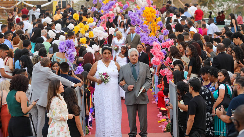 100 casais celebram a união em Casamento Comunitário 2025