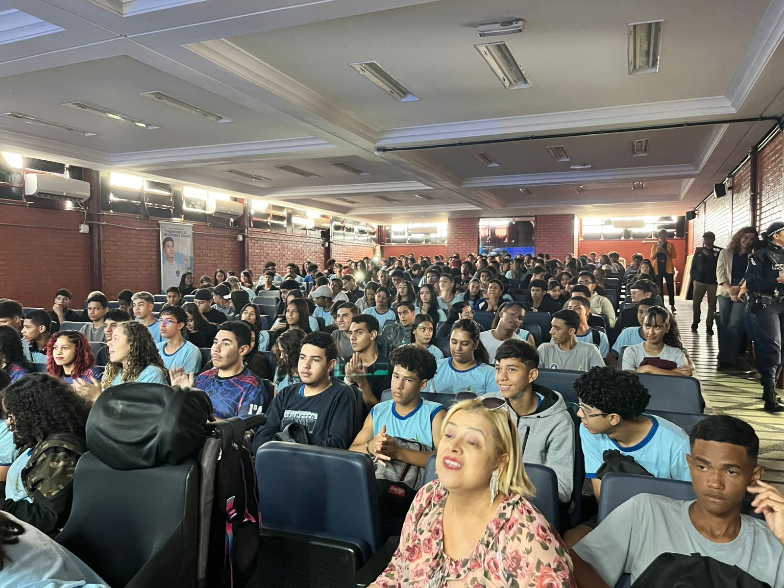 Alunos do Recanto das Emas são formados em segurança