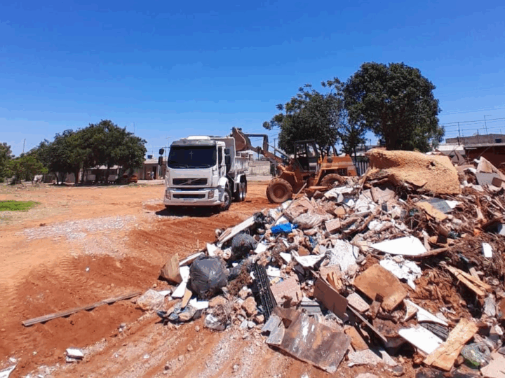 Combate aos lixões irregulares em Ceilândia