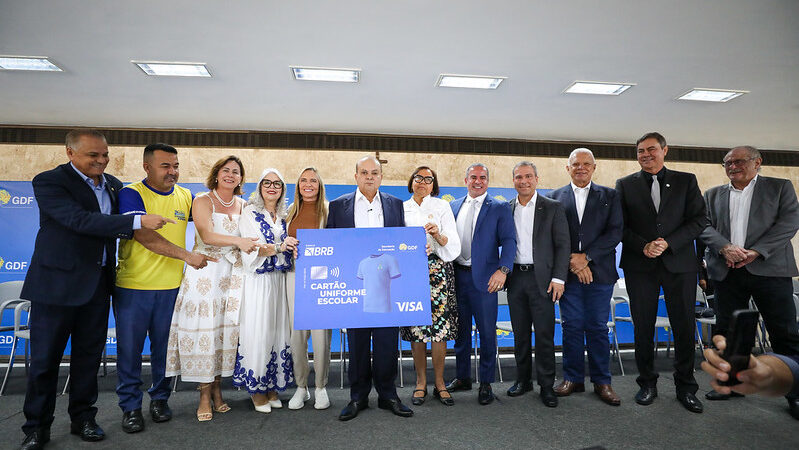 Cartão Uniforme Escolar é Sancionado no DF