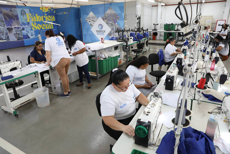 Fábrica Social do GDF transforma vidas com curso de costura