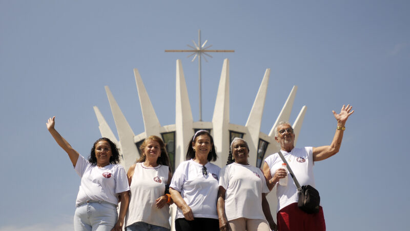 UBS de Taguatinga promove passeio por Brasília para idosos