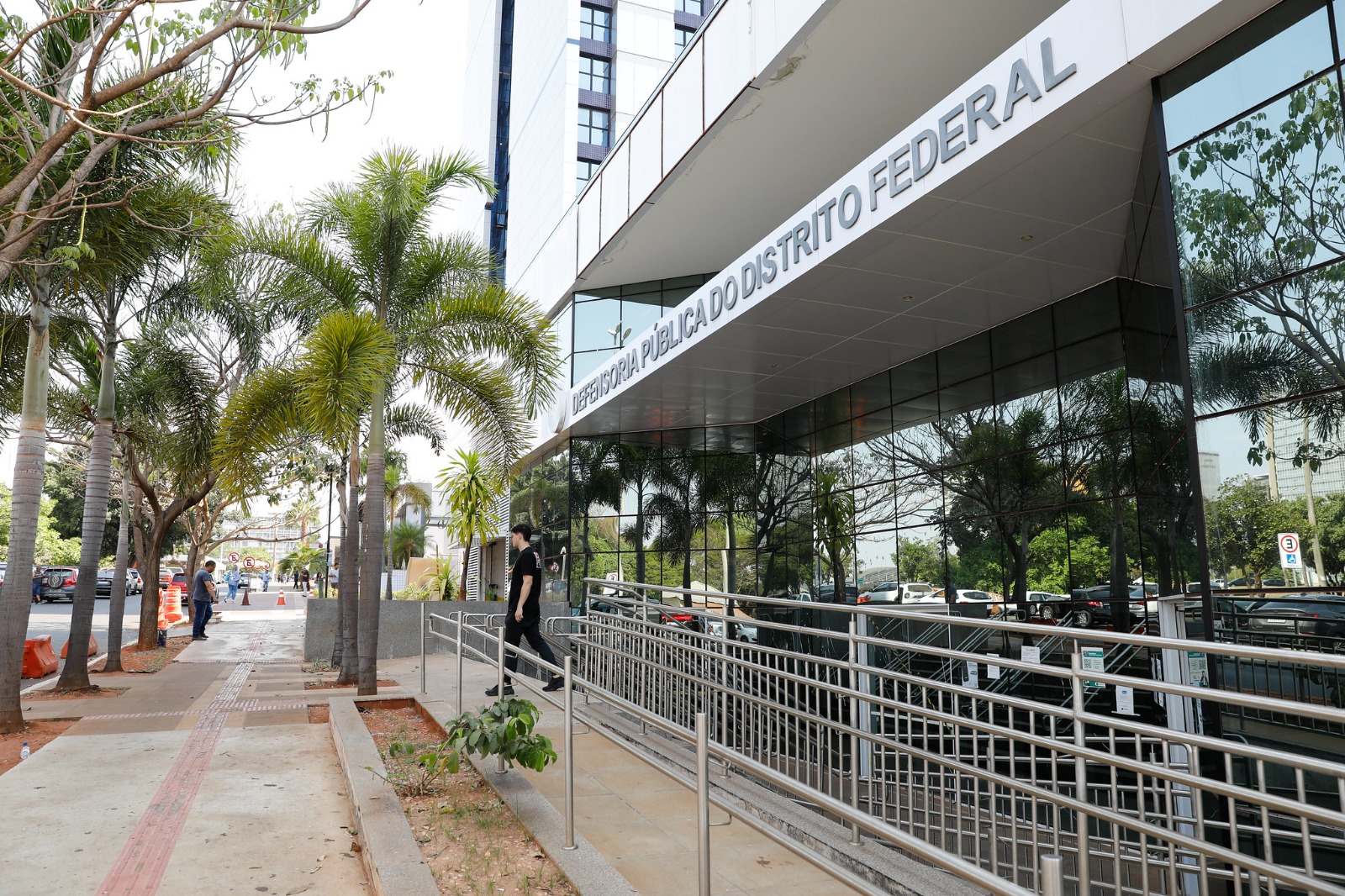 Defensoria Pública do DF abre 140 vagas com inscrições em outubro