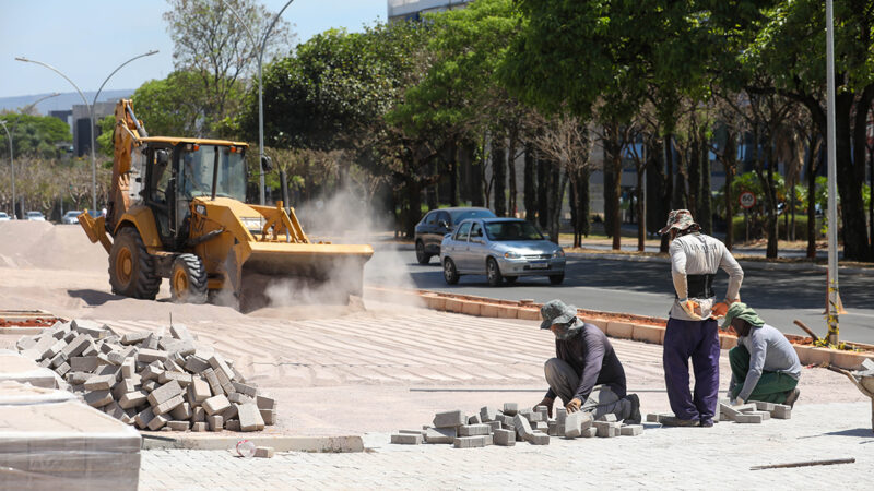W3 Norte de cara nova com calçadas acessíveis e mais vagas