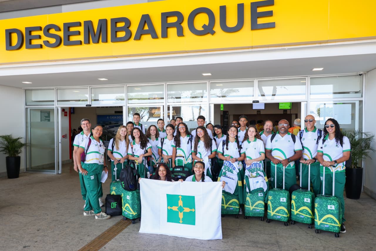 Estudantes do DF chegam a Uberlândia para os JEBs 2025