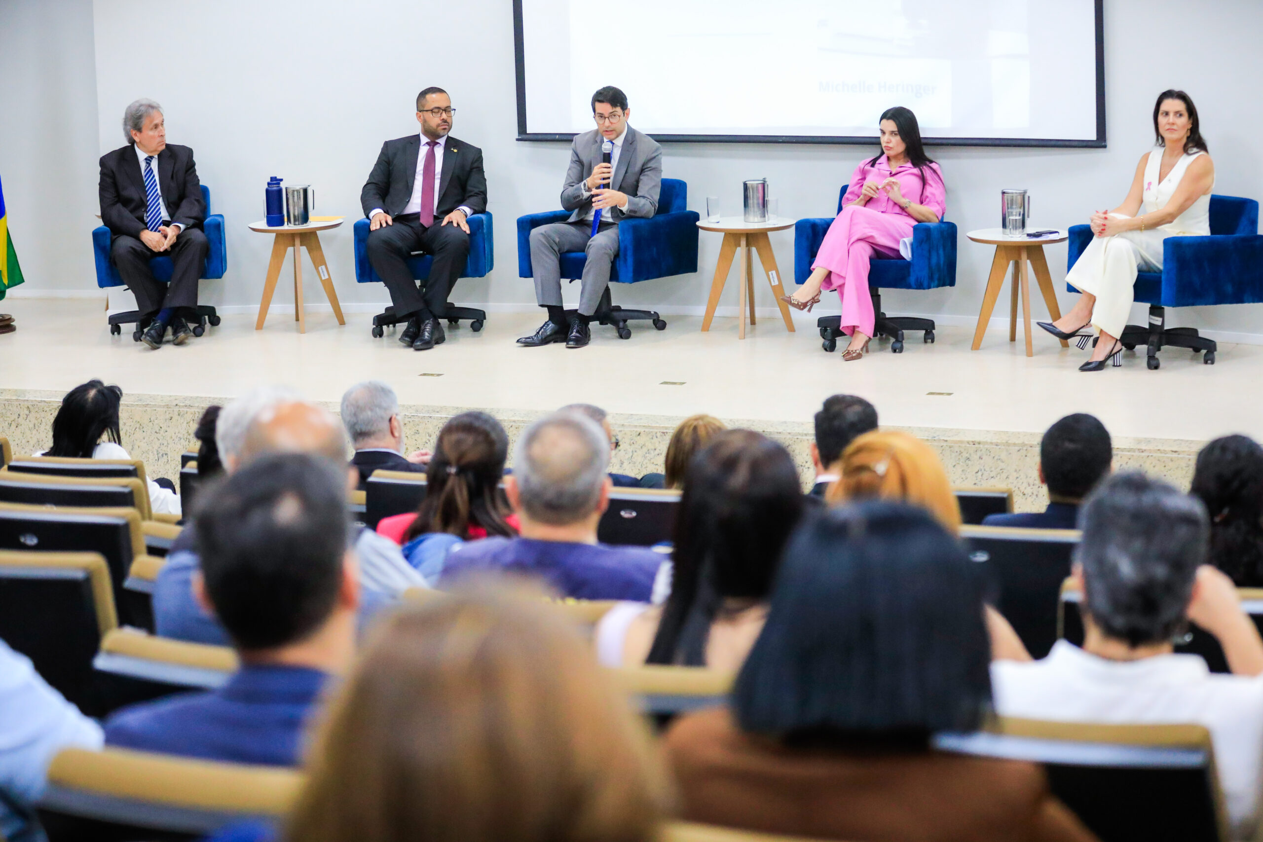 Palestra na Escola de Governo reforça combate ao assédio sexual e moral