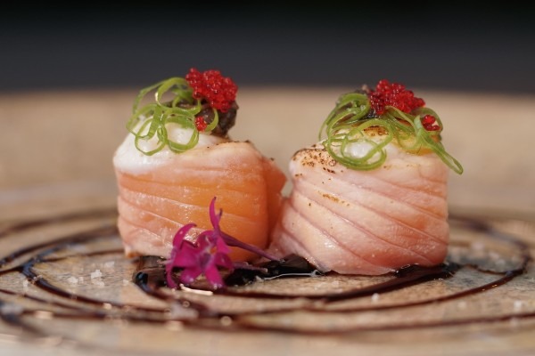 Celebre o dia do sushi com sabores únicos em Brasília